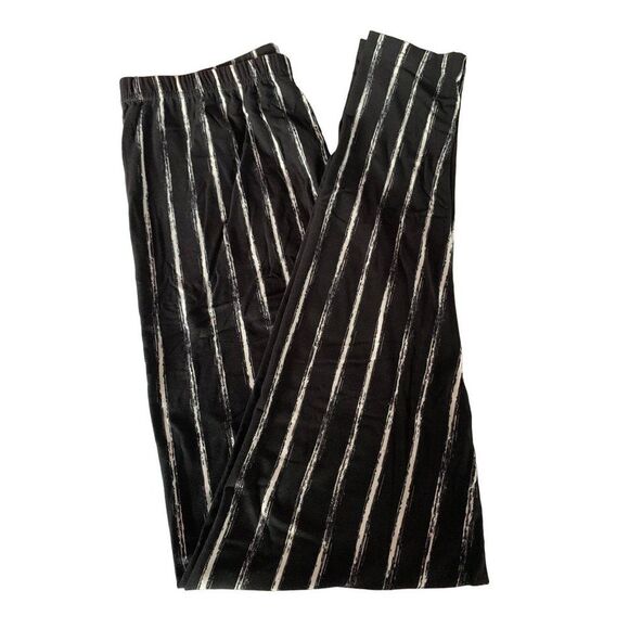 PLUS‎ Black White Pinstripe Leggings Strip Print Buttery Soft - Picture 1 of 4